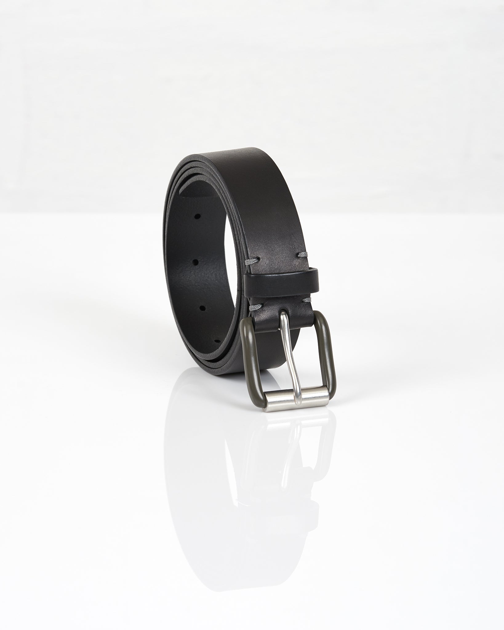 Modernist Exposed Belt - Pitch Black / Pewter