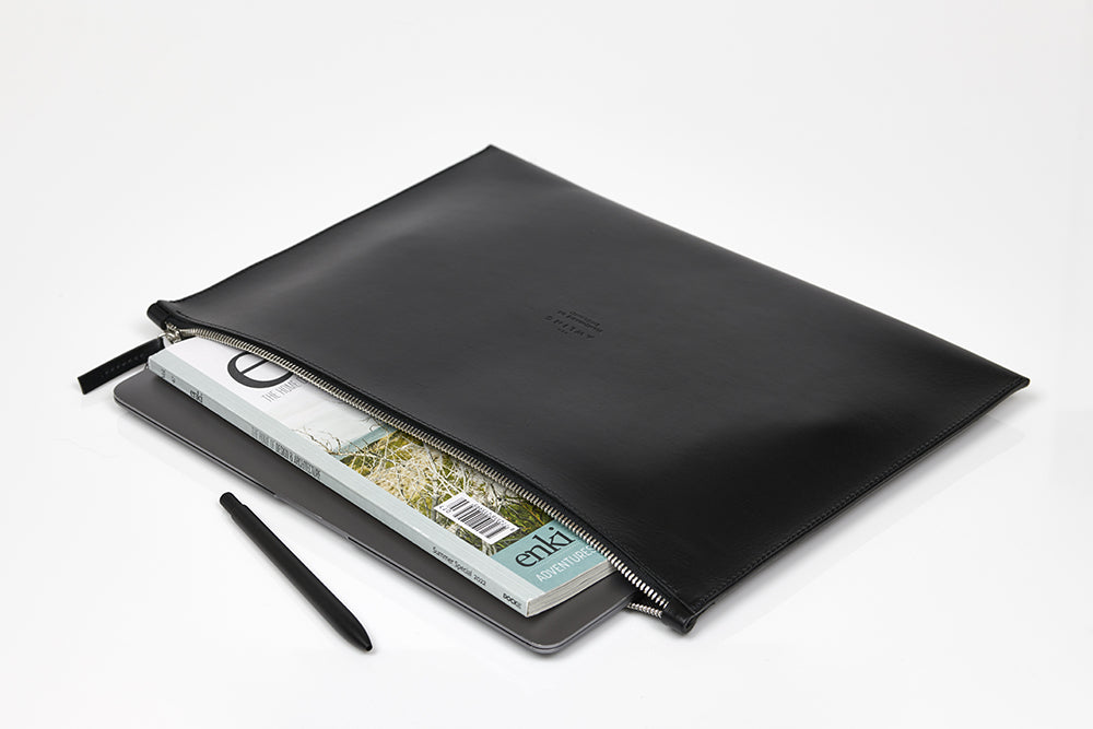 Folio - Pitch Black